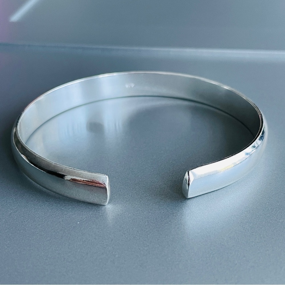 Modern Classic Sleek Rounded Sterling Silver Cuff Bracelet A292 - Picture 4 of 9